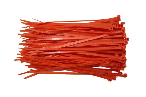 BRIDAS 368X4 8MM  100 UN 