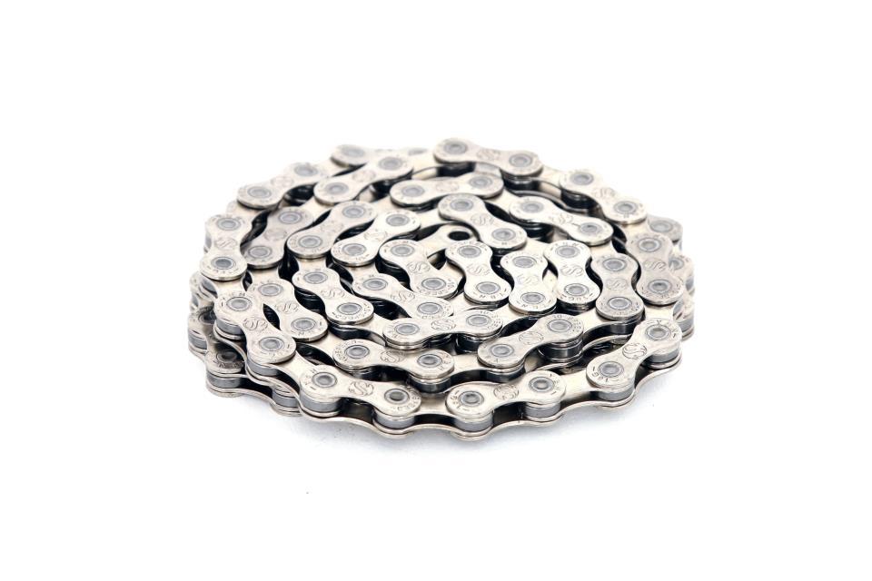 CADENA YBN POWER CHAIN 10V 112 ESLABONES