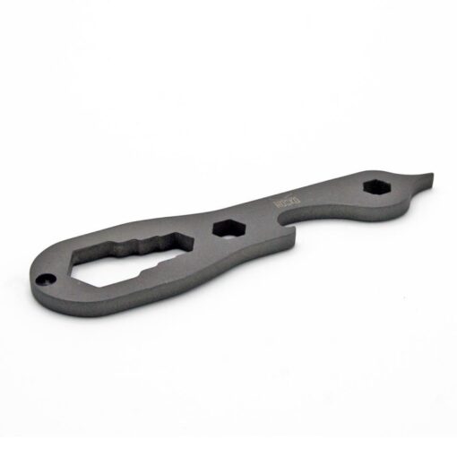 HERRAMIENTA MULTIUSOS PARA CAMPING DE TITANIO GR5